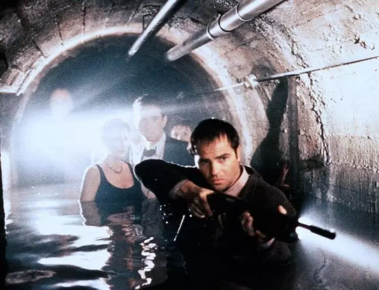 Кадр из Реликт (1997) Кадр из Реликт (1997)