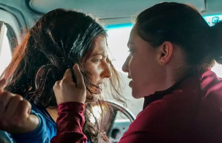 Кадр из Чокнутая близняшка (2018) Кадр из Чокнутая близняшка (2018)