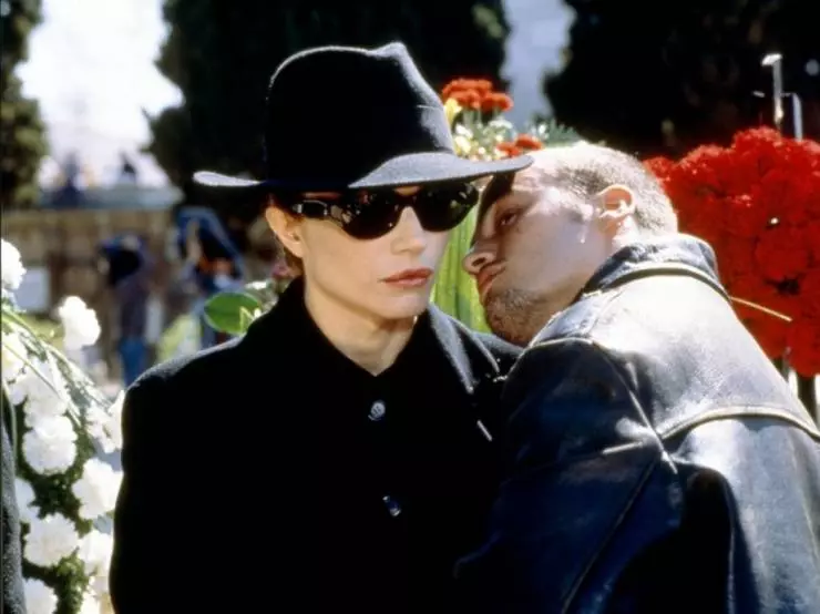 Кадр из Живая плоть (1997) Кадр из Живая плоть (1997)