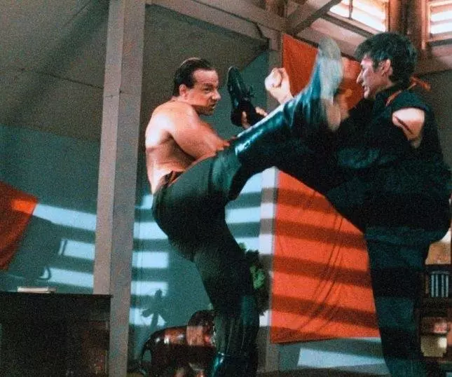 Кадр из Не отступать и не сдаваться 2: Штормовое предупреждение (1987) Кадр из Не отступать и не сдаваться 2: Штормовое предупреждение (1987)