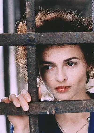 Кадр из Крылья голубки (1997) Кадр из Крылья голубки (1997)
