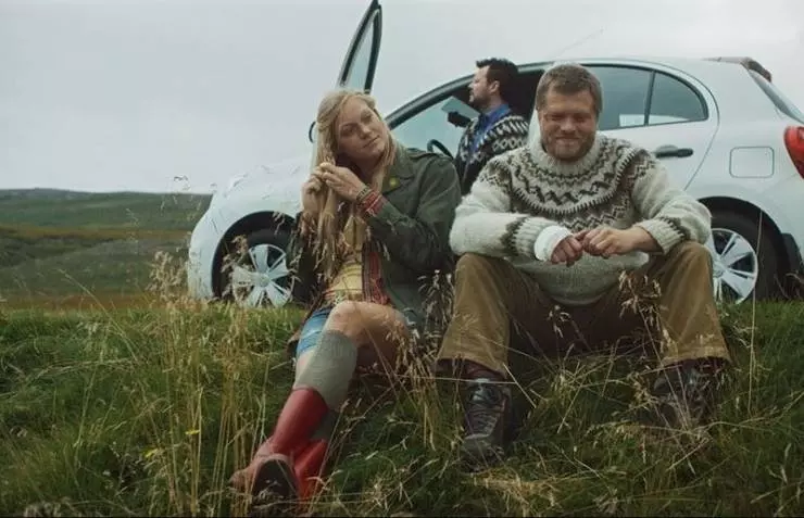 Кадр из Задом наперед (2015) Кадр из Задом наперед (2015)