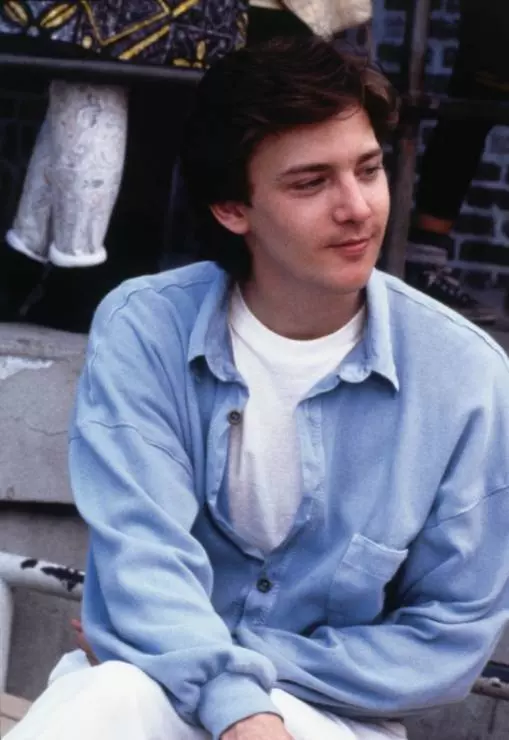 Кадр из Милашка в розовом (1986) Кадр из Милашка в розовом (1986)
