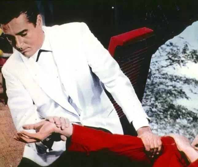 Кадр из Банк в Бангкоке (1964) Кадр из Банк в Бангкоке (1964)