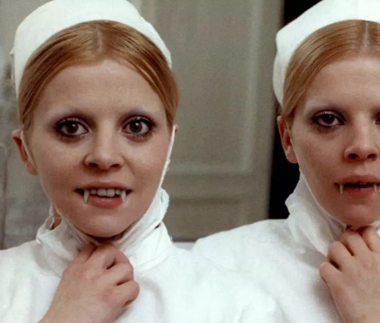 Кадр из Окровавленные губы (1975) Кадр из Окровавленные губы (1975)