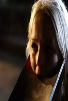 Кадр из Коттедж (2008) Кадр из Коттедж (2008)
