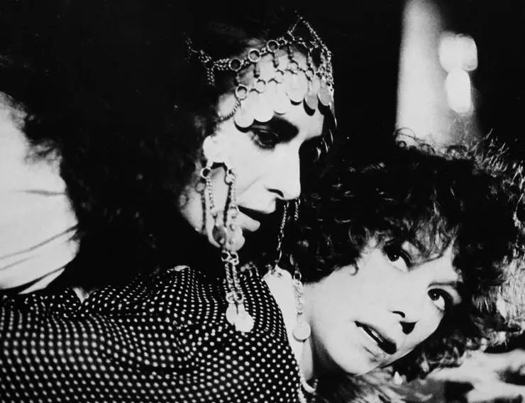 Кадр из Сингапурский Слинг (1990) Кадр из Сингапурский Слинг (1990)