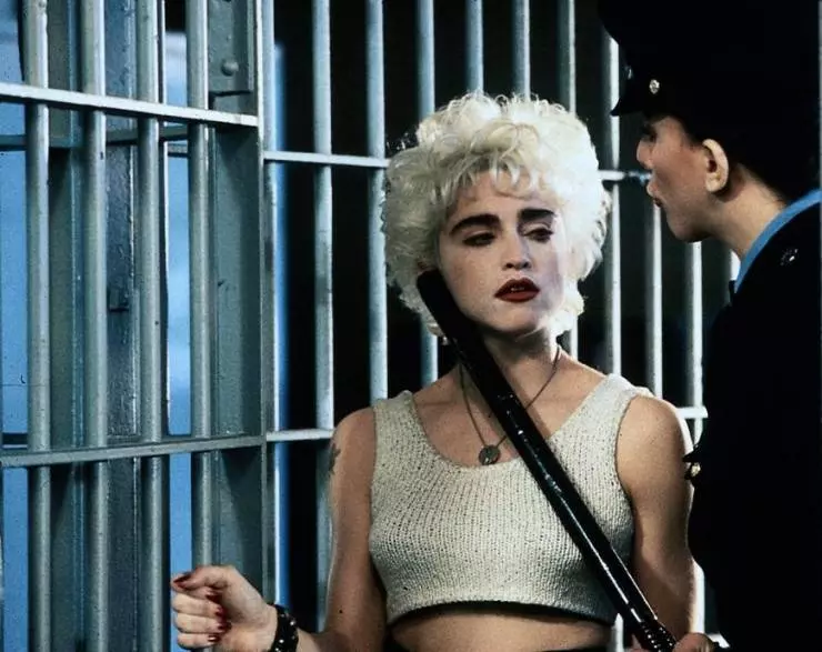 Кадр из Кто эта девчонка? (1987) Кадр из Кто эта девчонка? (1987)