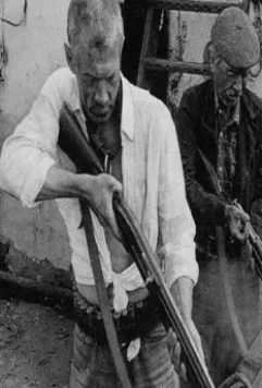 Кадр из Псы (1989) Кадр из Псы (1989)