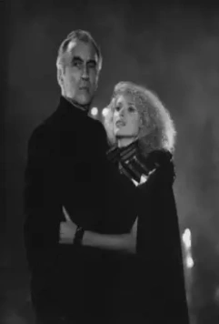 Кадр из Вой 2 : Твоя сестра – оборотень (1985) Кадр из Вой 2 : Твоя сестра – оборотень (1985)