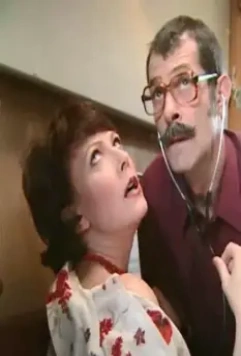 Кадр из Между первой и второй (2004) Кадр из Между первой и второй (2004)