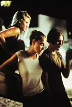 Кадр из Садист (2001) Кадр из Садист (2001)