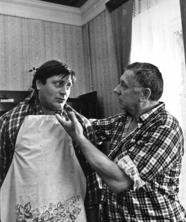 Кадр из Отцы и деды (1982) Кадр из Отцы и деды (1982)