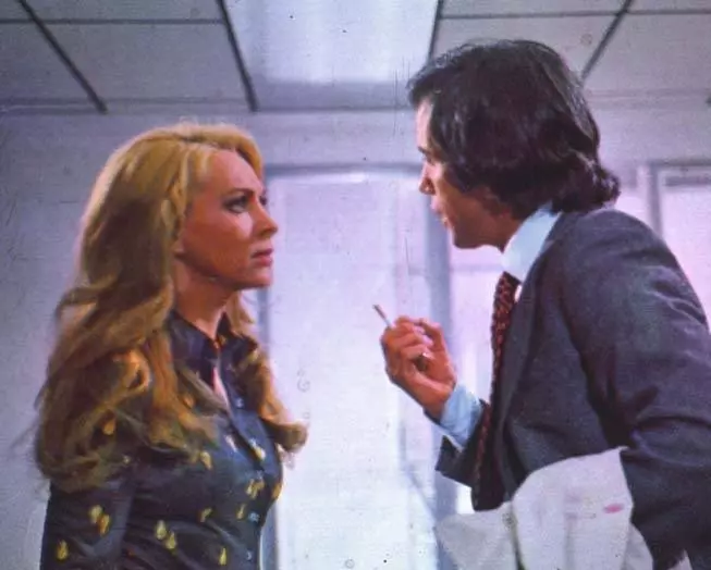Кадр из Смерть приходит в полночь (1972) Кадр из Смерть приходит в полночь (1972)
