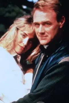 Кадр из Слезы под дождем (1988) Кадр из Слезы под дождем (1988)