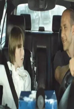 Кадр из В пяти часах от Парижа (2008) Кадр из В пяти часах от Парижа (2008)