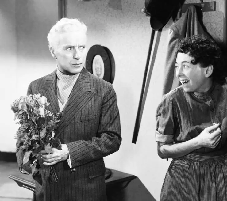Кадр из Огни рампы (1952) Кадр из Огни рампы (1952)