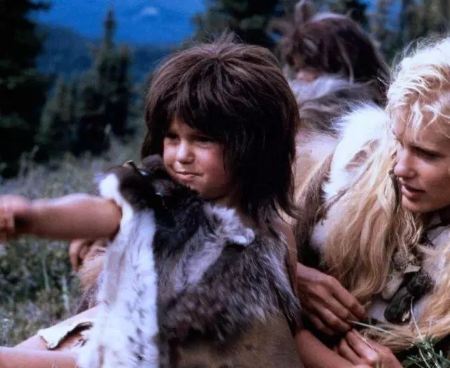 Кадр из Клан Пещерного Медведя (1986) Кадр из Клан Пещерного Медведя (1986)
