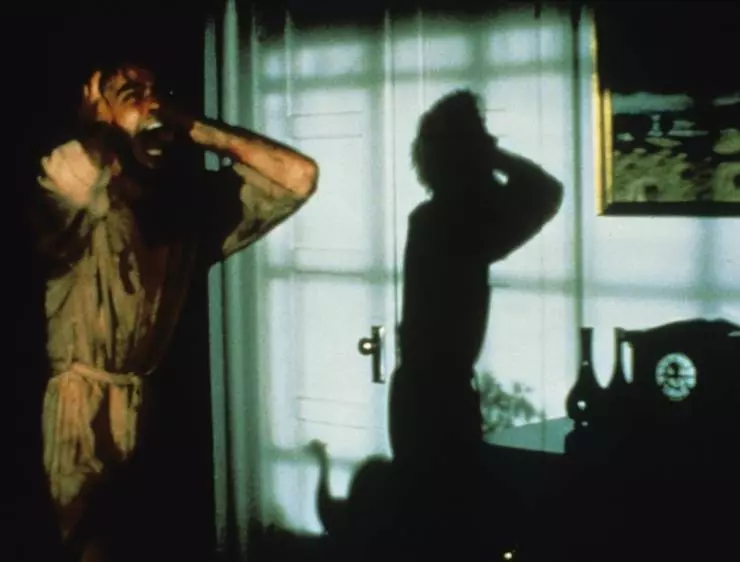 Кадр из Ответный огонь (1987) Кадр из Ответный огонь (1987)