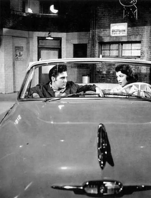 Кадр из Тюремный рок (1957) Кадр из Тюремный рок (1957)