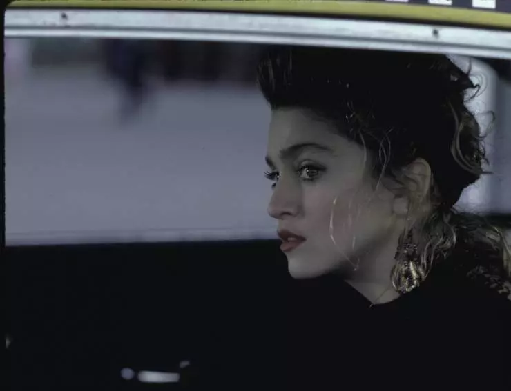 Кадр из Отчаянно ищу Сьюзэн (1985) Кадр из Отчаянно ищу Сьюзэн (1985)