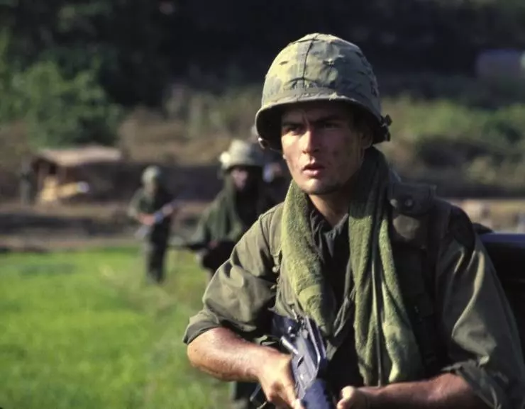Кадр из Взвод (1986) Кадр из Взвод (1986)