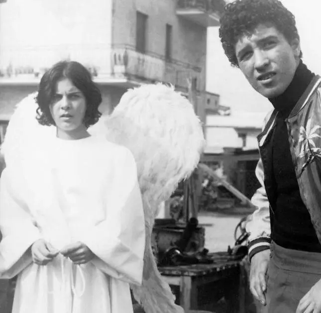 Кадр из Птицы большие и малые (1966) Кадр из Птицы большие и малые (1966)