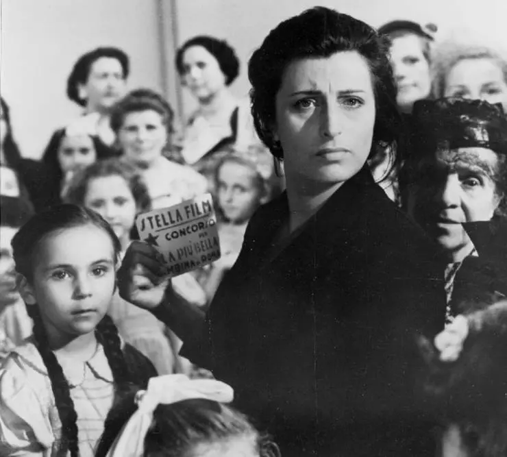 Кадр из Самая красивая (1951) Кадр из Самая красивая (1951)