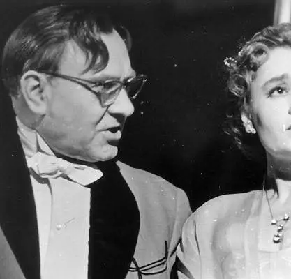 Кадр из Пигмалион (1957) Кадр из Пигмалион (1957)