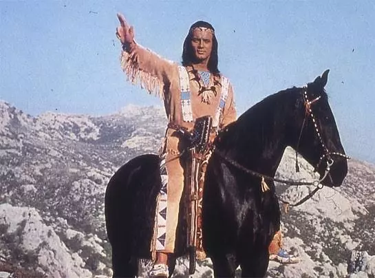 Кадр из Виннету и полукровка Апаначи (1966) Кадр из Виннету и полукровка Апаначи (1966)