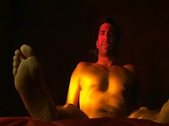 Кадр из По кусочкам (2000) Кадр из По кусочкам (2000)