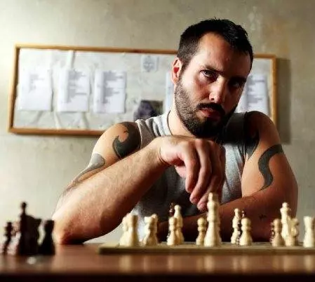 Кадр из Каинек (2010) Кадр из Каинек (2010)