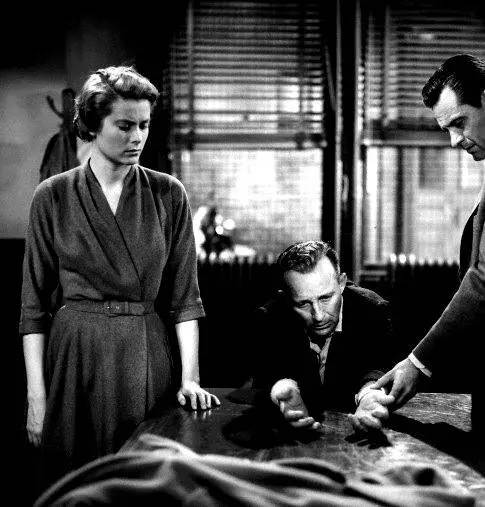 Кадр из Деревенская девушка (1954) Кадр из Деревенская девушка (1954)