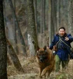 Кадр из След панды (2009) Кадр из След панды (2009)
