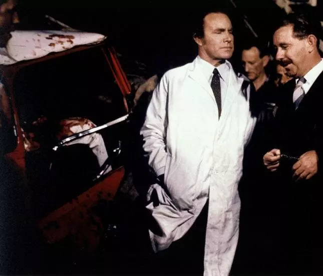 Кадр из Машины, которые съели Париж... (1974) Кадр из Машины, которые съели Париж... (1974)