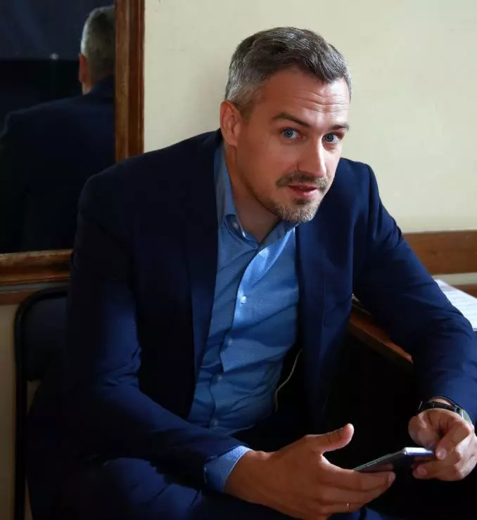 Кадр из Нет жизни без тебя (2019) Кадр из Нет жизни без тебя (2019)