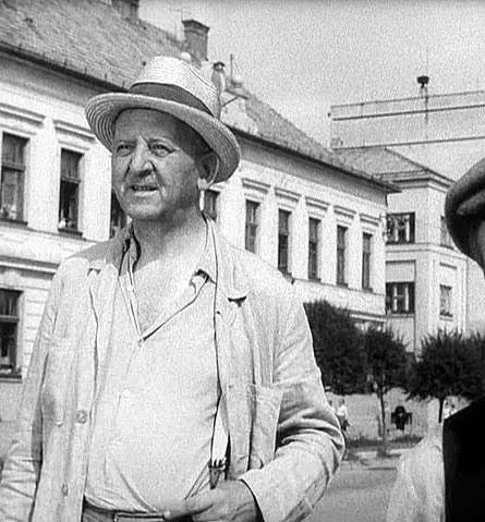 Кадр из Магазин на площади (1965) Кадр из Магазин на площади (1965)