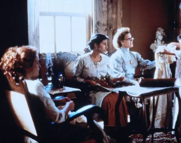 Кадр из Как вода для шоколада (1991) Кадр из Как вода для шоколада (1991)