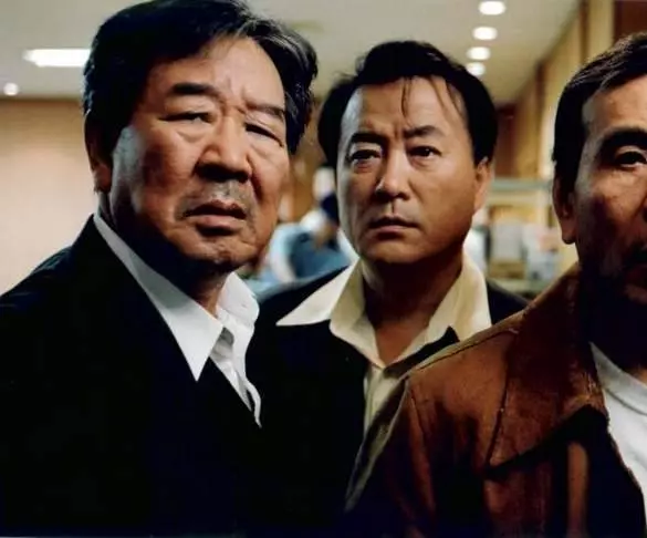 Кадр из Никакого нахальства (2004) Кадр из Никакого нахальства (2004)