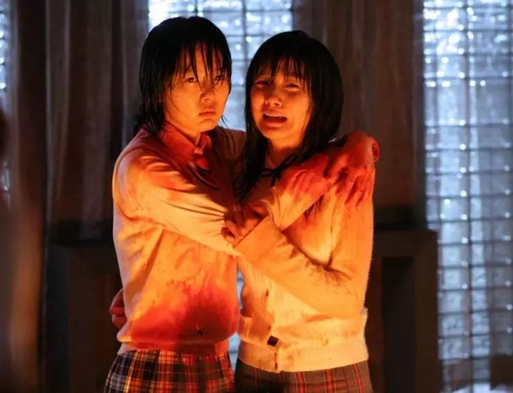 Кадр из Шёпот стен 4: Голос (2005) Кадр из Шёпот стен 4: Голос (2005)
