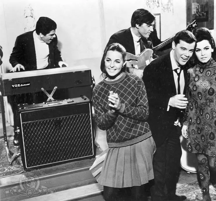 Кадр из Грозовая аллея (1967) Кадр из Грозовая аллея (1967)