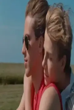 Кадр из Лето'85 (2020) Кадр из Лето'85 (2020)