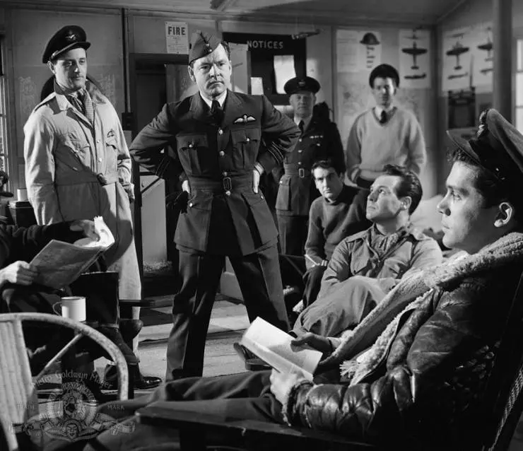 Кадр из Достичь небес (1956) Кадр из Достичь небес (1956)