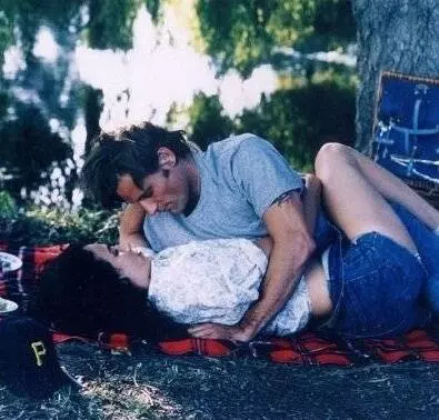 Кадр из Рубин Каира (1992) Кадр из Рубин Каира (1992)