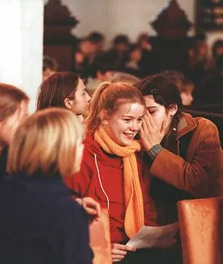 Кадр из Древо познания (1981) Кадр из Древо познания (1981)