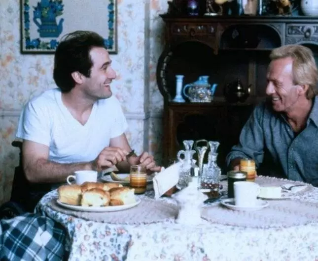 Кадр из Почти ангел (1990) Кадр из Почти ангел (1990)