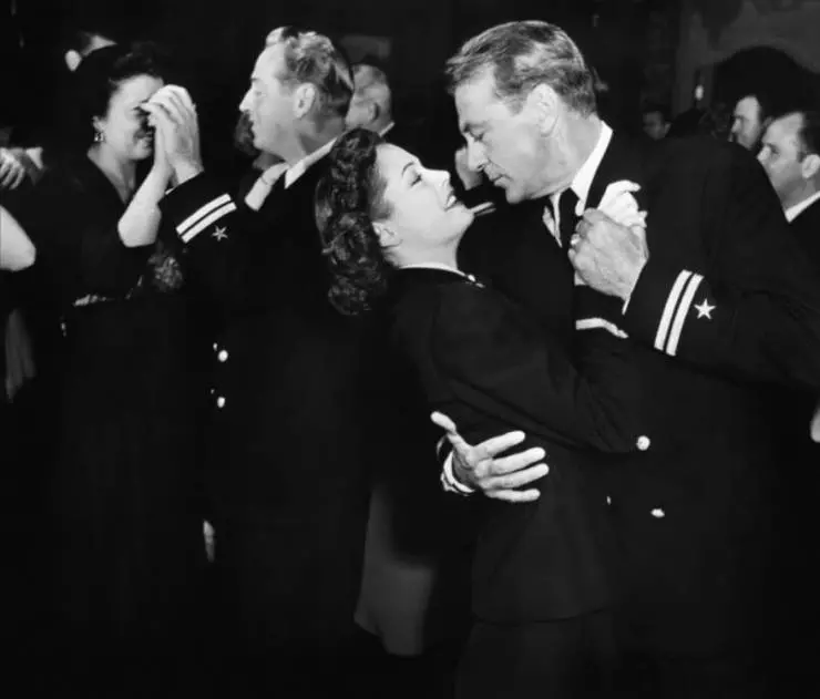 Кадр из Теперь ты на флоте (1951) Кадр из Теперь ты на флоте (1951)