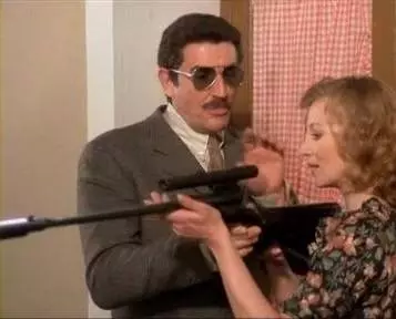 Кадр из Дамы и господа, спокойной ночи! (1976) Кадр из Дамы и господа, спокойной ночи! (1976)