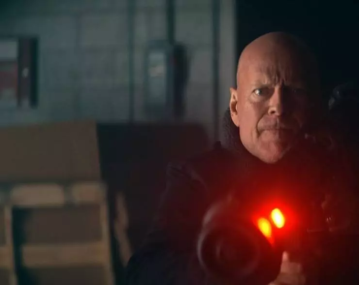 Кадр из Звездный рубеж (2021) Кадр из Звездный рубеж (2021)