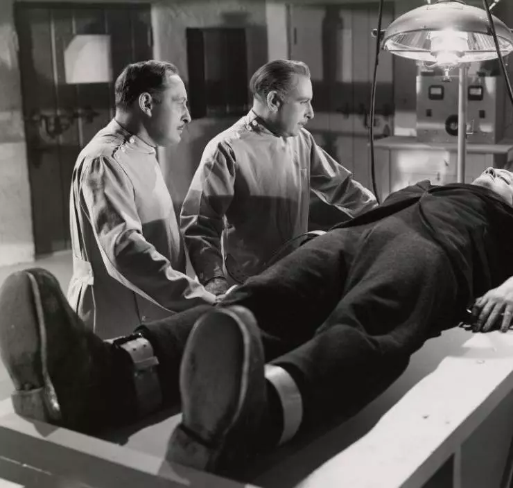 Кадр из Дух Франкенштейна (1942) Кадр из Дух Франкенштейна (1942)